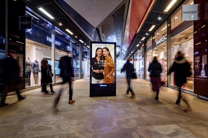 shopping centre advertising UK — Focus Media Outdoor