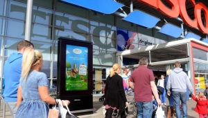 advertising in supermarkets UK